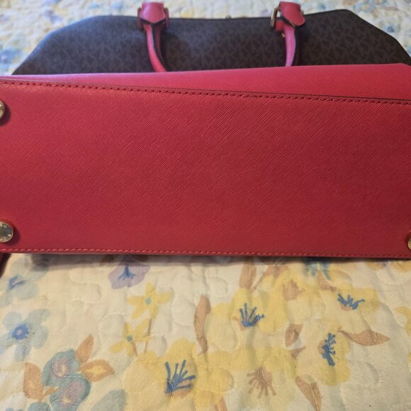 Michael Kors handbag - Picture 2 of 3